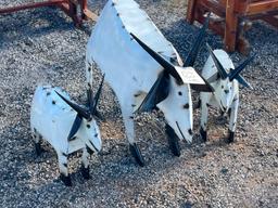 METAL GOAT FAMILY YARD ART