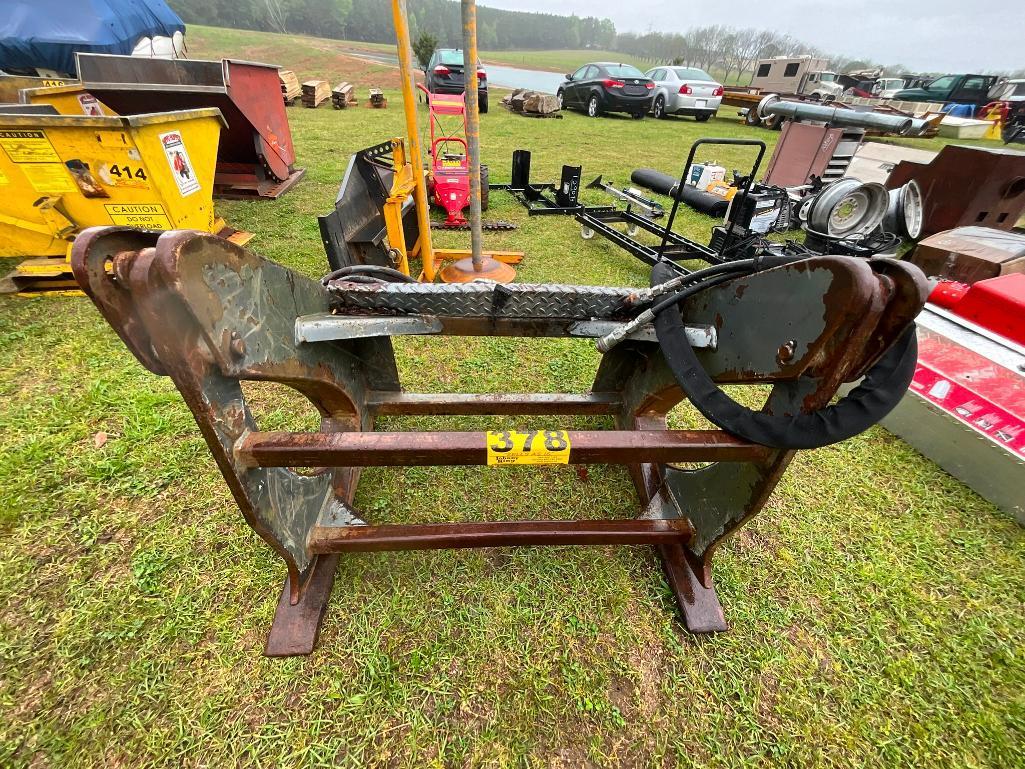 MULTITEK SKID STEER HYDRAULIC LOG GRAPPLE