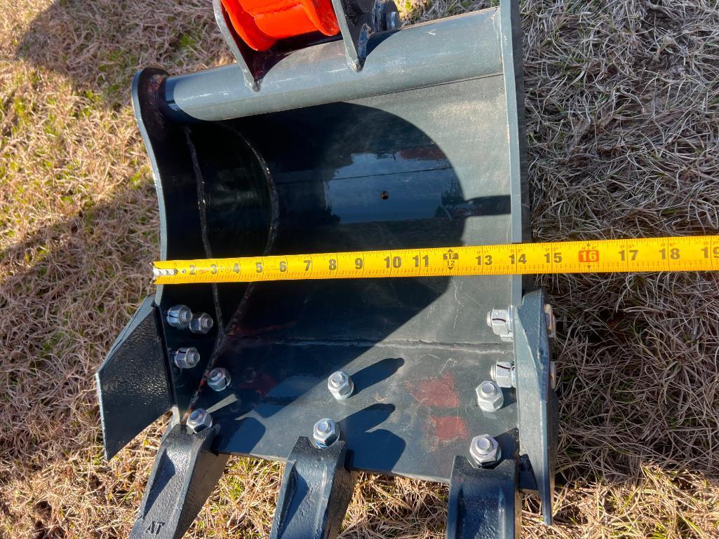UNUSED AGT L12R MINI EXCAVATOR (GAS MOTOR, MANUAL