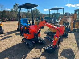 UNUSED AGT L12R MINI EXCAVATOR (GAS MOTOR, MANUAL