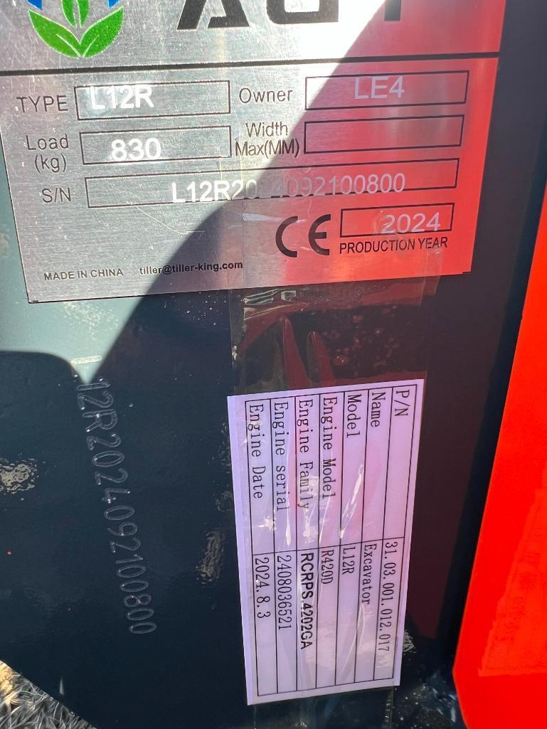 UNUSED AGT L12R MINI EXCAVATOR (GAS MOTOR, MANUAL