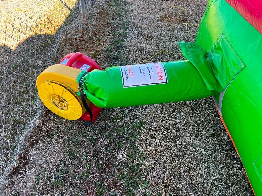 INFLATABLE DEPOT TUNNEL/SLIDE COMBO 3 (19ft Length, 16 ft Width, 10 ft height)
