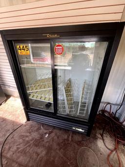 TRUE DRINK COOLER (MODEL GDM-415L-60-LD)