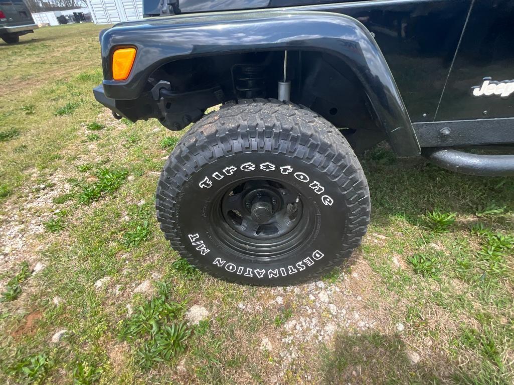 2000 JEEP WRANGLER (5SPD, 4WD, CB RADIO, SOFT