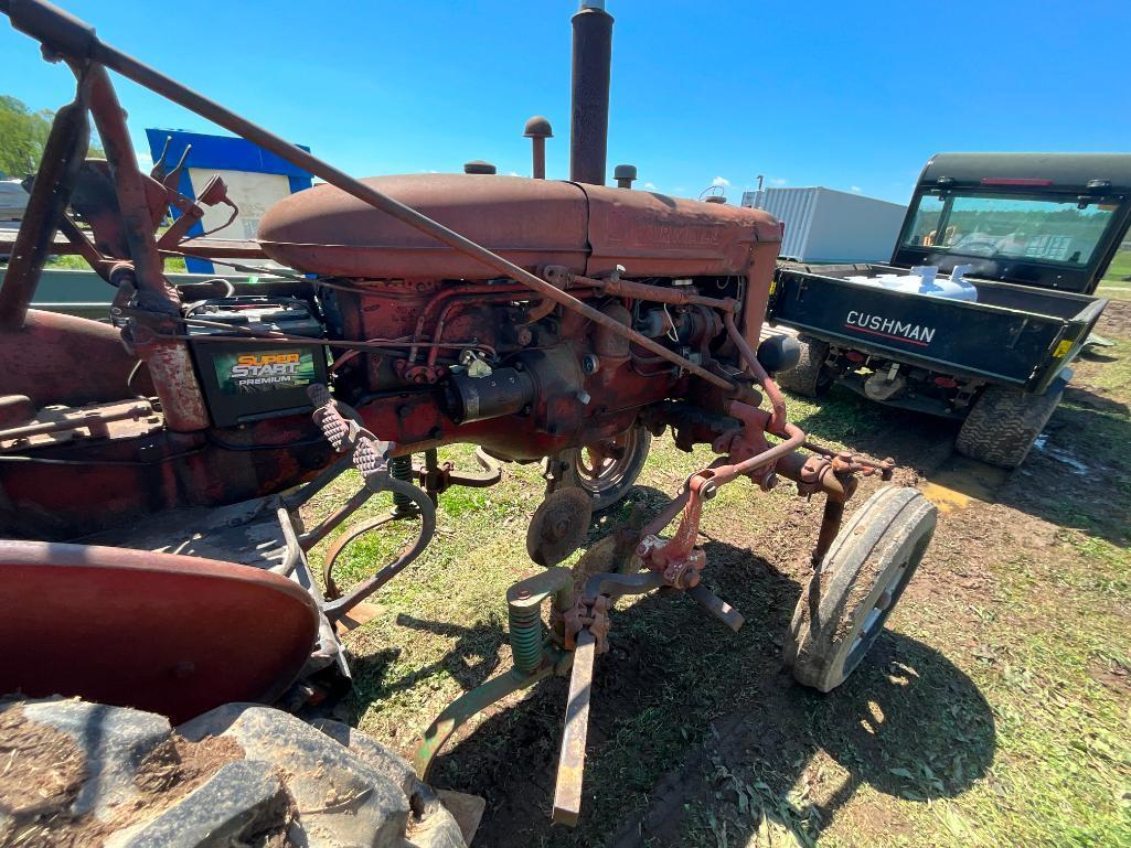 FARMALL SUPER A TRACTOR