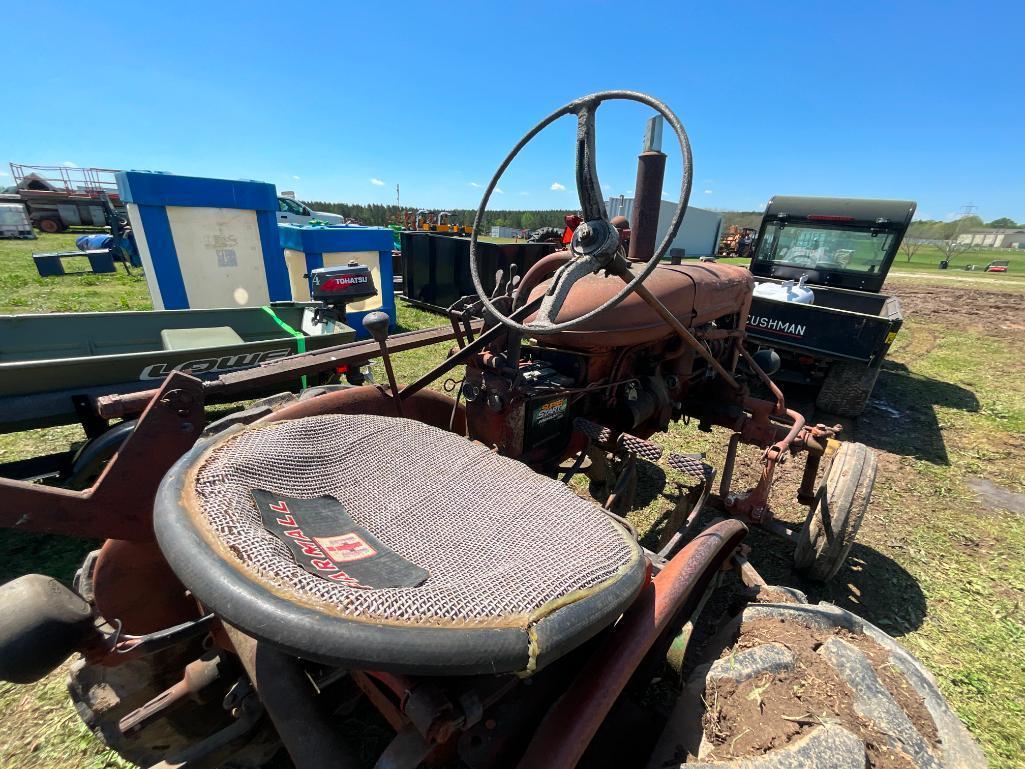 FARMALL SUPER A TRACTOR