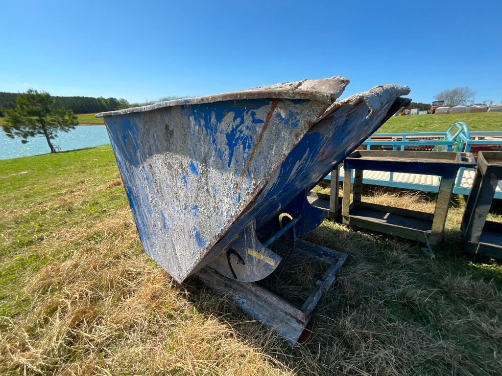 SELF DUMPING HOPPER