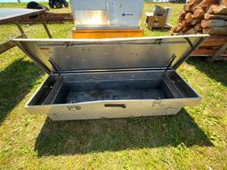 CROSSOVER TRUCK TOOLBOX