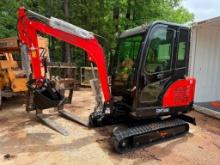 UNUSED AGT QNT50R MINI EXCAVATOR (ENCLOSED CAB, HYDRAULIC THUMB, GAS MOTOR, SN-QNT50R25020500003)