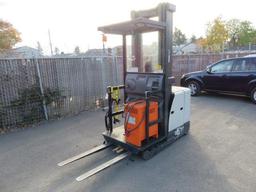 CROWN SP 3520-30 NARROW AISLE STAND FORKLIFT / STOCK PICKER