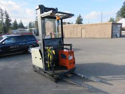 CROWN SP 3520-30 NARROW AISLE STAND FORKLIFT / STOCK PICKER