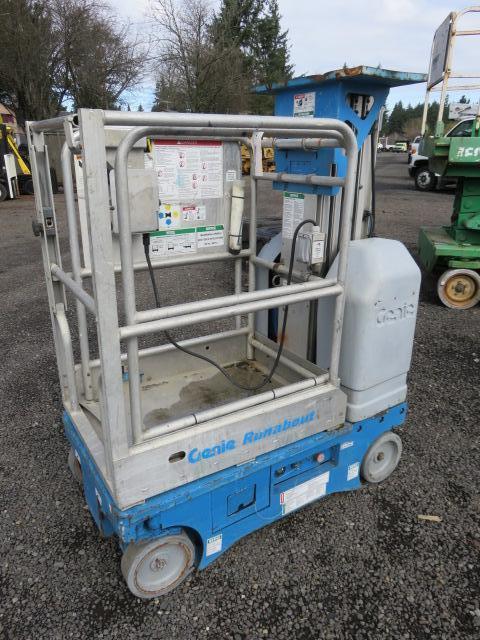 2002 GENIE GR-15 SELF PROPELLED MANLIFT