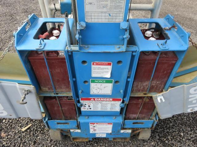 2002 GENIE GR-15 SELF PROPELLED MANLIFT