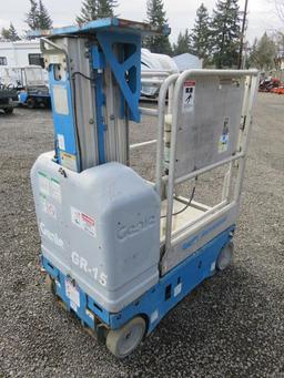 2002 GENIE GR-15 SELF PROPELLED MANLIFT