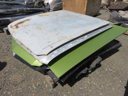 PALLET W/ASSORTED CAR HOODS