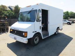 2002 WORKHORSE P42 STEP VAN