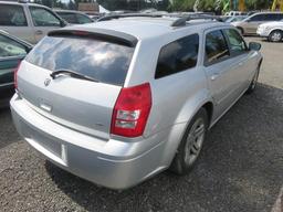 2005 DODGE MAGNUM