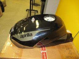 APRILIA RSV 1000 GAS TANK