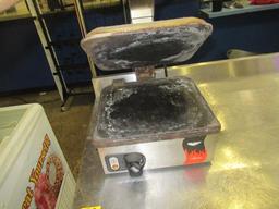 VOLLRATH CAYENNE SANDWICH PRESS