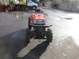 KUBOTA B7300 4X4 TRACTOR