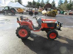 KUBOTA B7300 4X4 TRACTOR