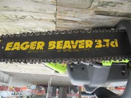 EAGER BEAVER 626771 GAS POWERED CHAINSAW W/ 20'' BAR, POULAN PIONEER 2050 GAS POWERED CHAINSAW W/