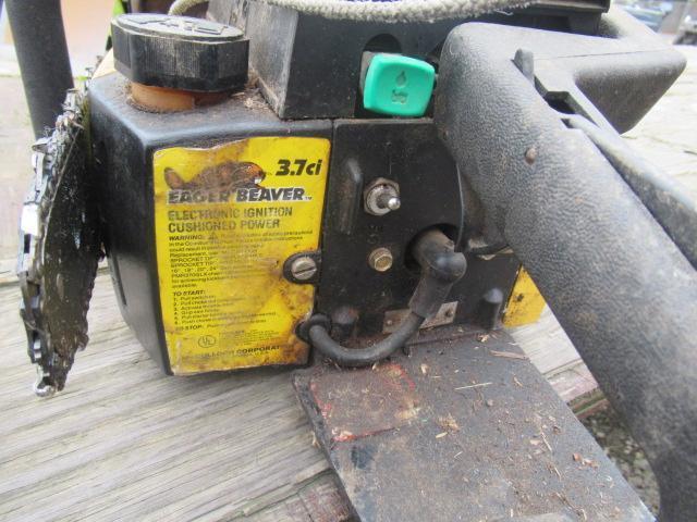 EAGER BEAVER 626771 GAS POWERED CHAINSAW W/ 20'' BAR, POULAN PIONEER 2050 GAS POWERED CHAINSAW W/