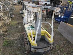CROWN EL583E ELECTRIC STOCK PICKER