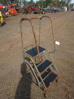 3 STEP STOCK LADDER