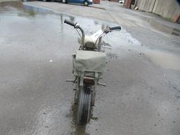 UNKNOWN MAKE & MODEL VINTAGE SCOOTER