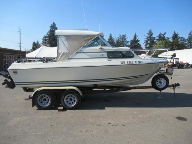 1974 GLASPLY BOAT W/TRAILER