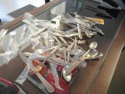 ASSORTED ANTIQUE SILVERWARE FORKS, KNIVES, SPOONS