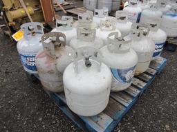 (12) 15LB PROPANE TANKS