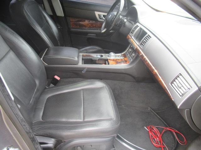 2011 JAGUAR XF