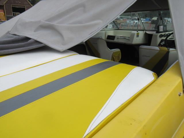 1991 SEASWIRL 208 SPYDER SPORT FIBERGLASS BOAT