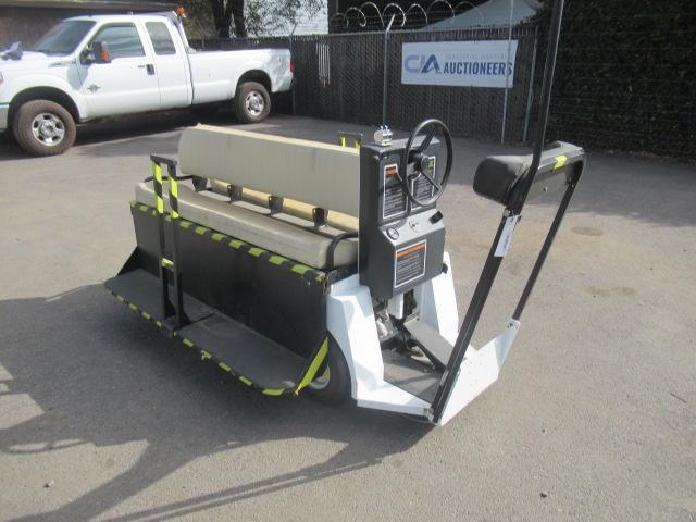 COLUMBIA ELECTRIC CUSTOMER CART W/ ENFORCER SLEALED BATTERY CHARGER