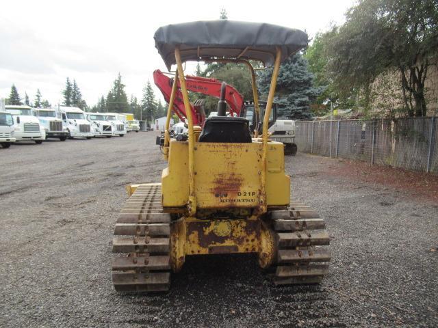 KOMATSU D21P-5 DOZER