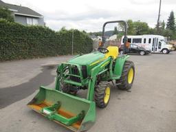JOHN DEERE 3032E 4X4 TRACTOR