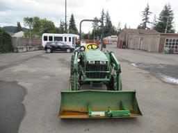 JOHN DEERE 3032E 4X4 TRACTOR