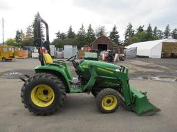 JOHN DEERE 3032E 4X4 TRACTOR