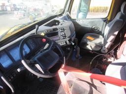 2000 VOLVO DAY CAB TRACTOR