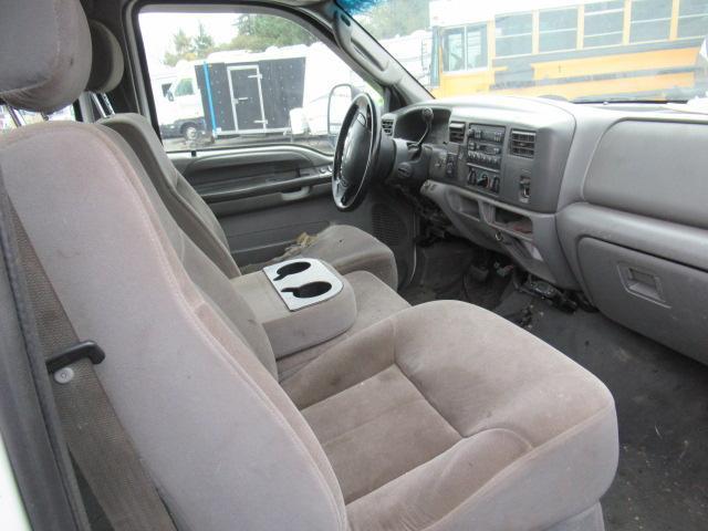 2004 FORD F-350 XLT CREW CAB