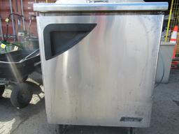 TURBO AIR TST-28SD REFRIGERATED PREP TABLE
