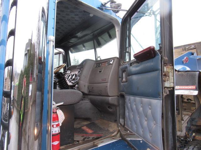 2002 KENWORTH W900 LOG TRUCK