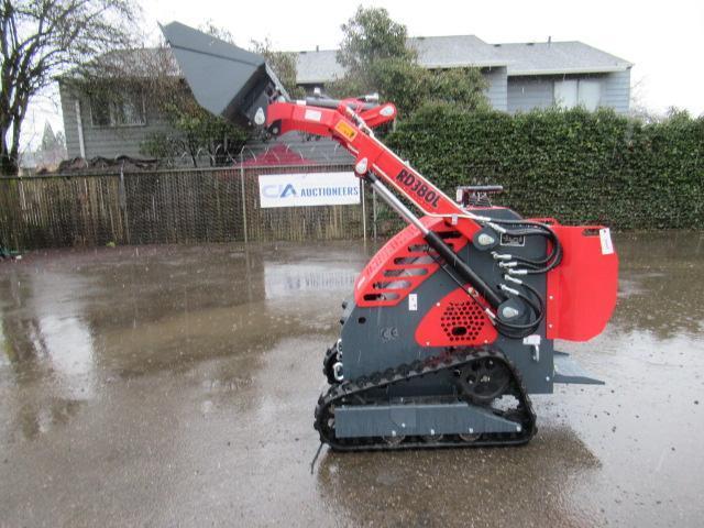 2024 RODA RD380L RIDE ON TRACKED SKID STEER LOADER (UNUSED)