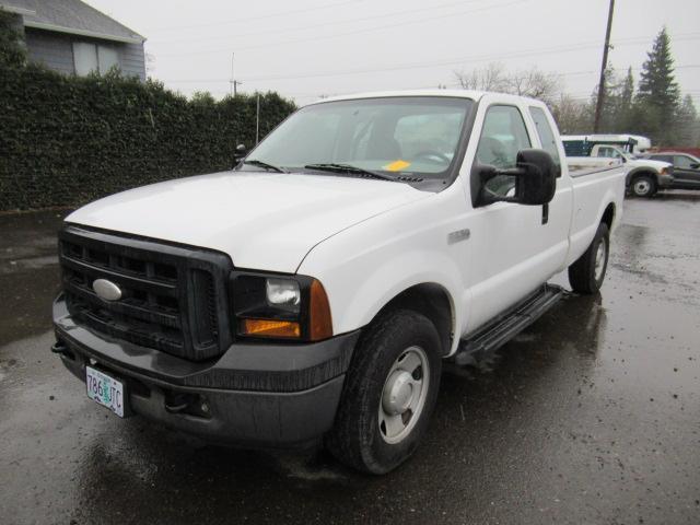 2006 FORD F-250 XL SUPER DUTY EXTENDED CAB