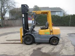 TCM FG25-N5 GAS FORKLIFT