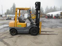 TCM FG25-N5 GAS FORKLIFT