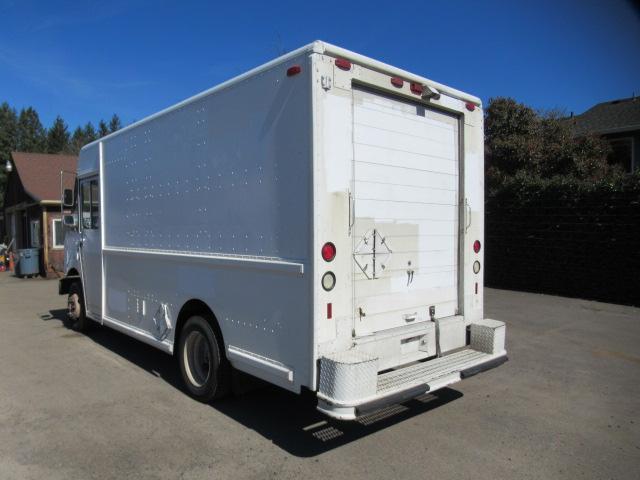 1997 FREIGHTLINER UTILIMASTER MT45 STEP VAN