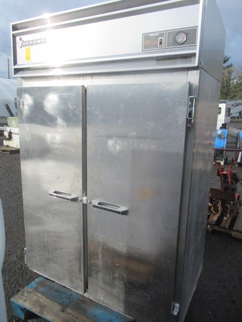 VICTORY 78'' H X 52'' W 110V COMMERCIAL FREEZER ON CASTERS *RUNNING CONDITION UNKNOWN